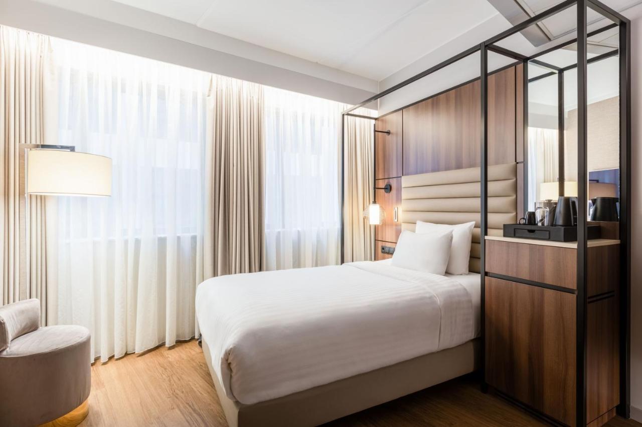 Ac Hotel By Marriott Stockholm Ulriksdal Solna Bagian luar foto