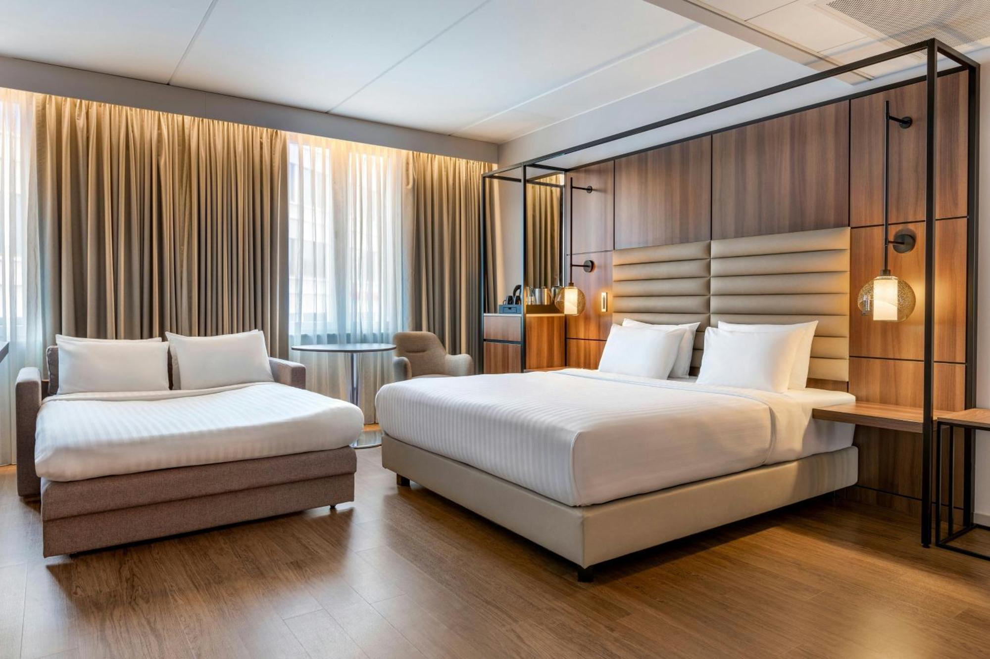 Ac Hotel By Marriott Stockholm Ulriksdal Solna Bagian luar foto